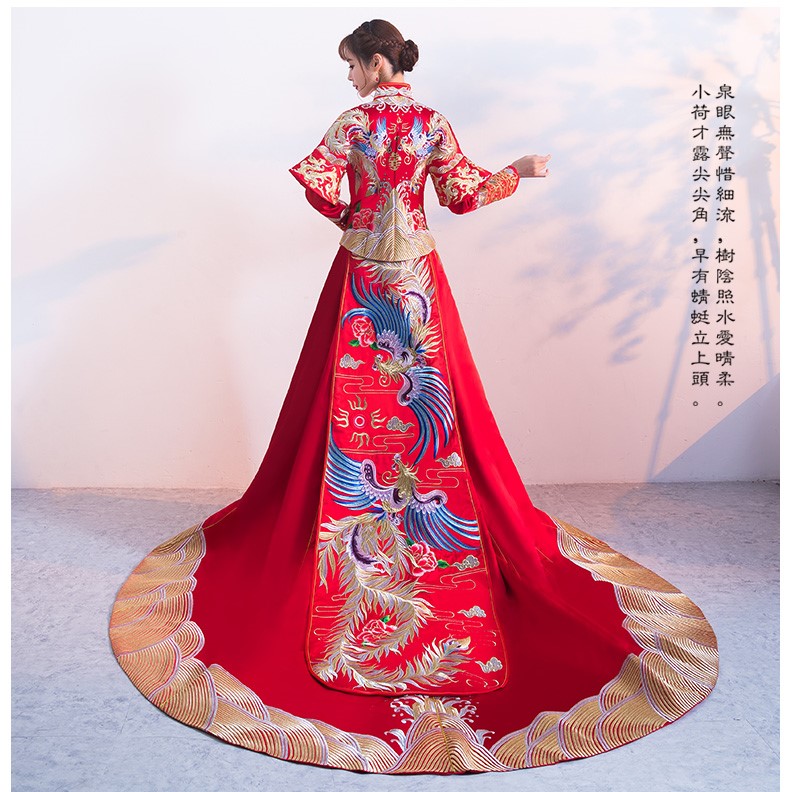 傳統古典中式禮服，新娘秀禾服結婚禮服