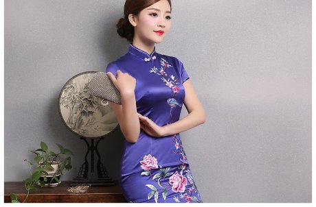 紫色牡丹繡花旗袍，復(fù)古短袖旗袍裙
