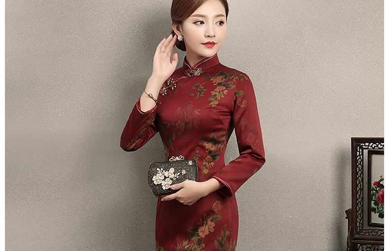 深紅色印花旗袍，復(fù)古中國(guó)風(fēng)旗袍裙