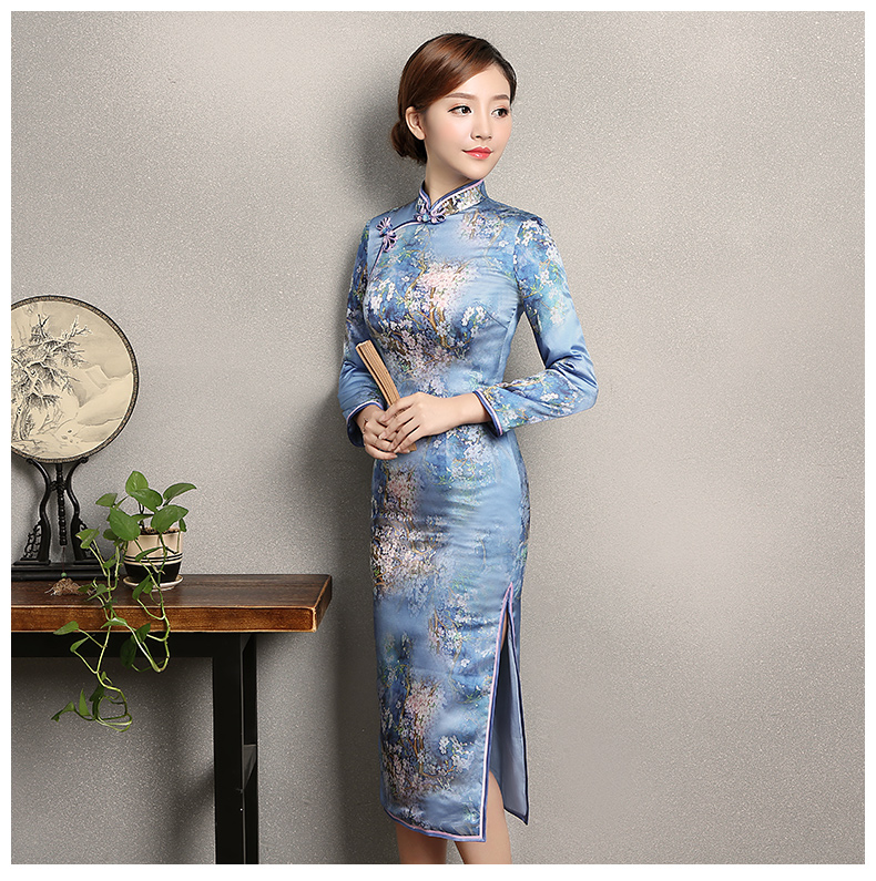 藍色印花開叉旗袍，時尚優(yōu)雅旗袍裙