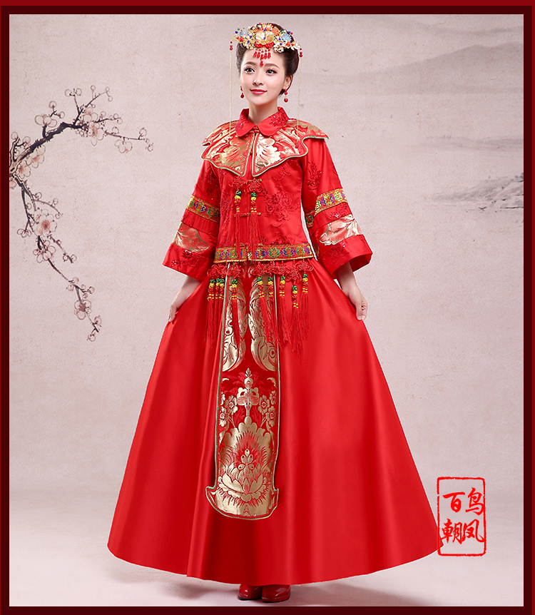 中國(guó)傳統(tǒng)式新娘禮服，鳳冠霞帔中式禮服