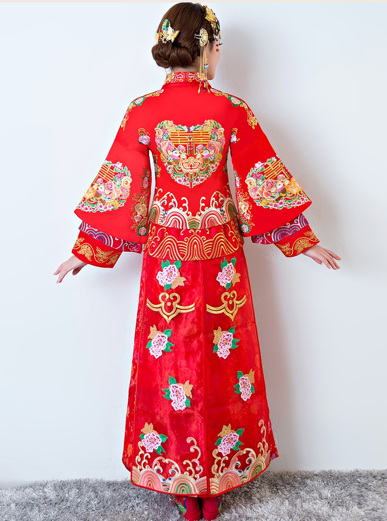 中國古典元素中式禮服，中國風(fēng)新娘結(jié)婚禮服