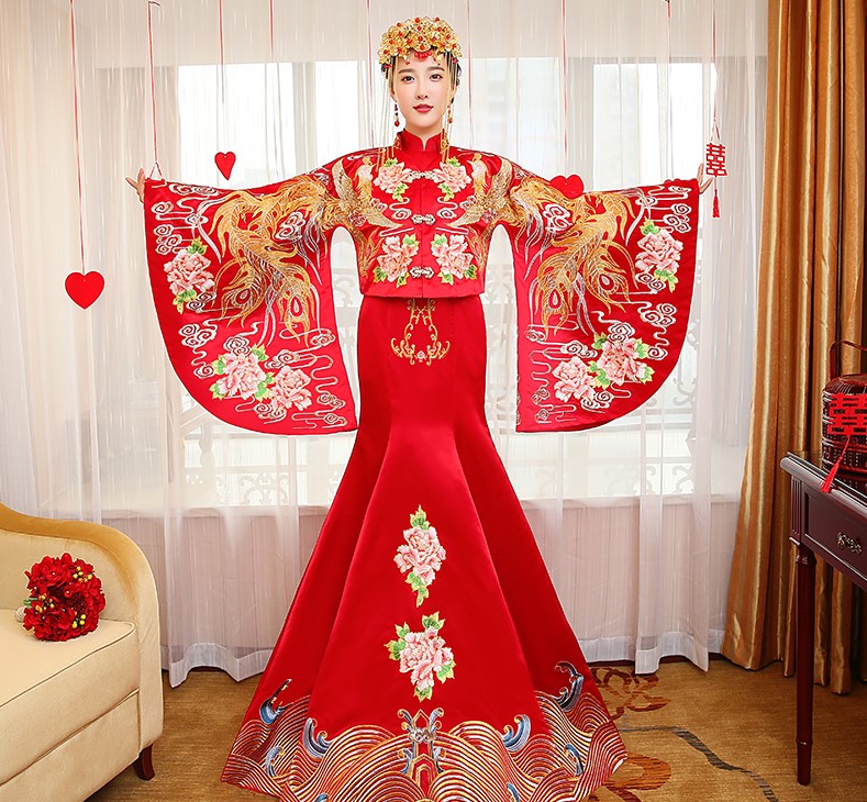 華麗復古中式禮服，新娘魚尾結(jié)婚禮服