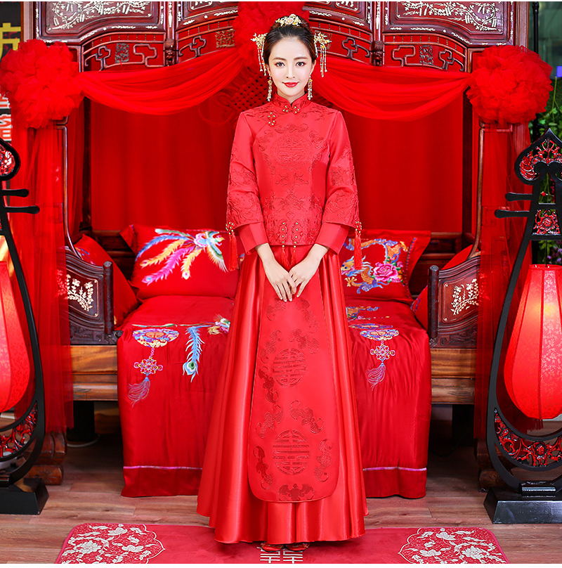 簡單大氣的中式禮服，新娘結婚禮服