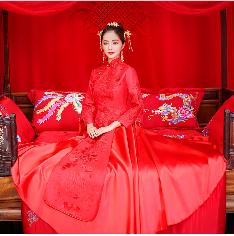 簡單大氣的中式禮服，新娘結婚禮服