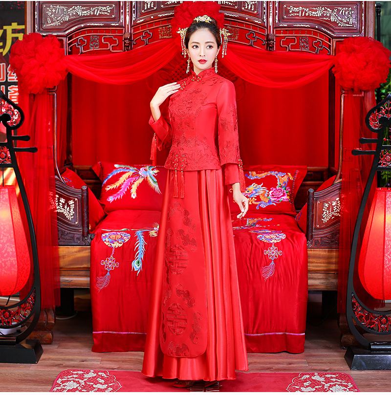 簡單大氣的中式禮服，新娘結婚禮服