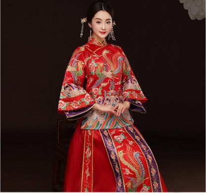 精美鳳凰斜襟新娘禮服，奢華刺繡中式禮服