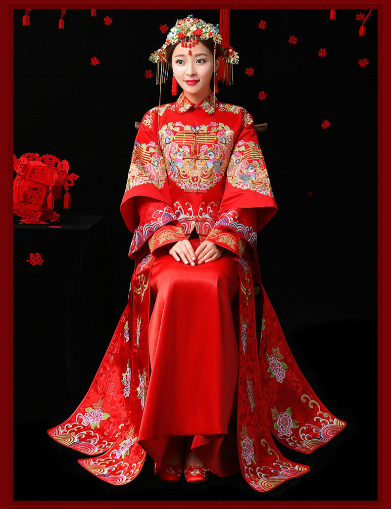 古典中國風(fēng)中式禮服，紅色結(jié)婚新娘禮服