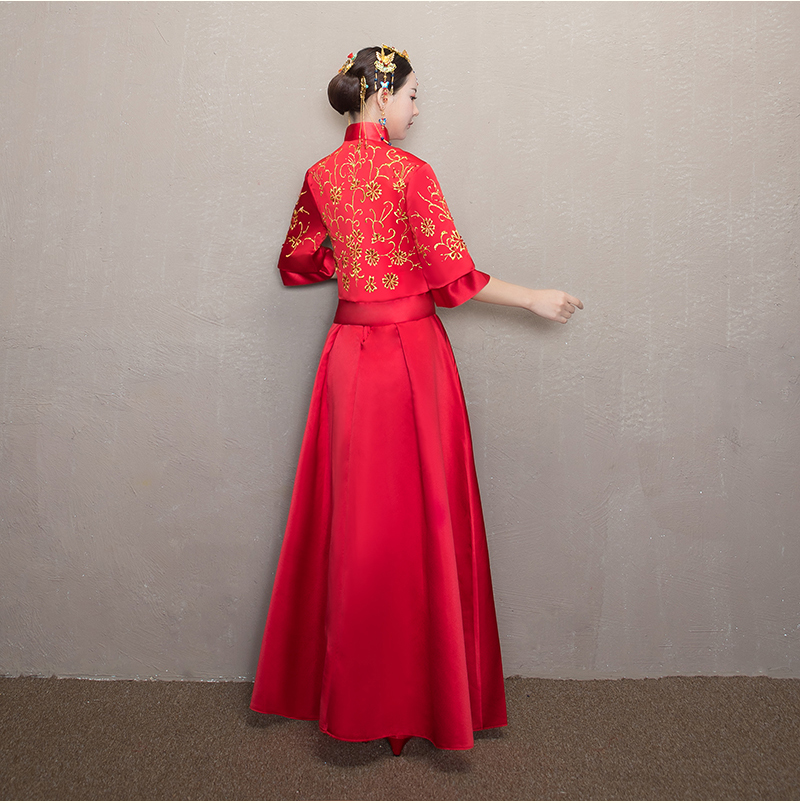 簡單大氣中式禮服，優(yōu)雅復(fù)古時尚中國風(fēng)新娘禮