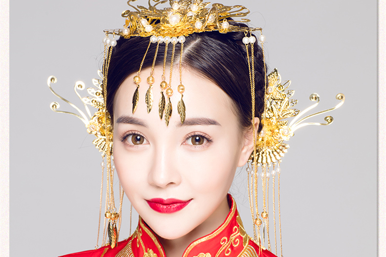 步搖古典造型新娘頭飾，金色花枝高貴發飾