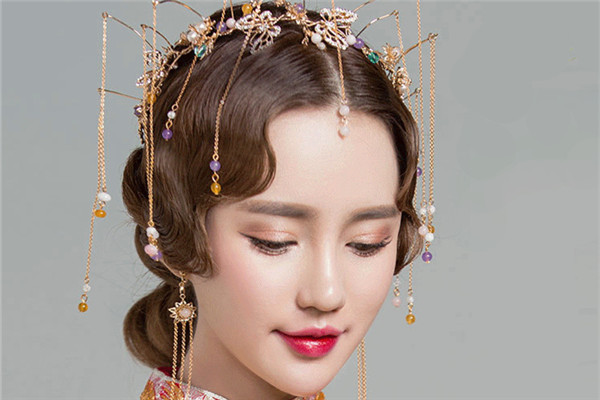 中式古典純手工發飾，婚禮頭飾蝴蝶彩珠