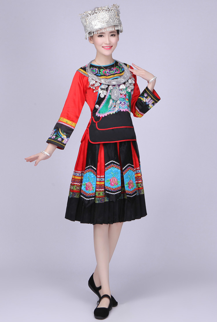 刺繡苗族云南少數民族服裝