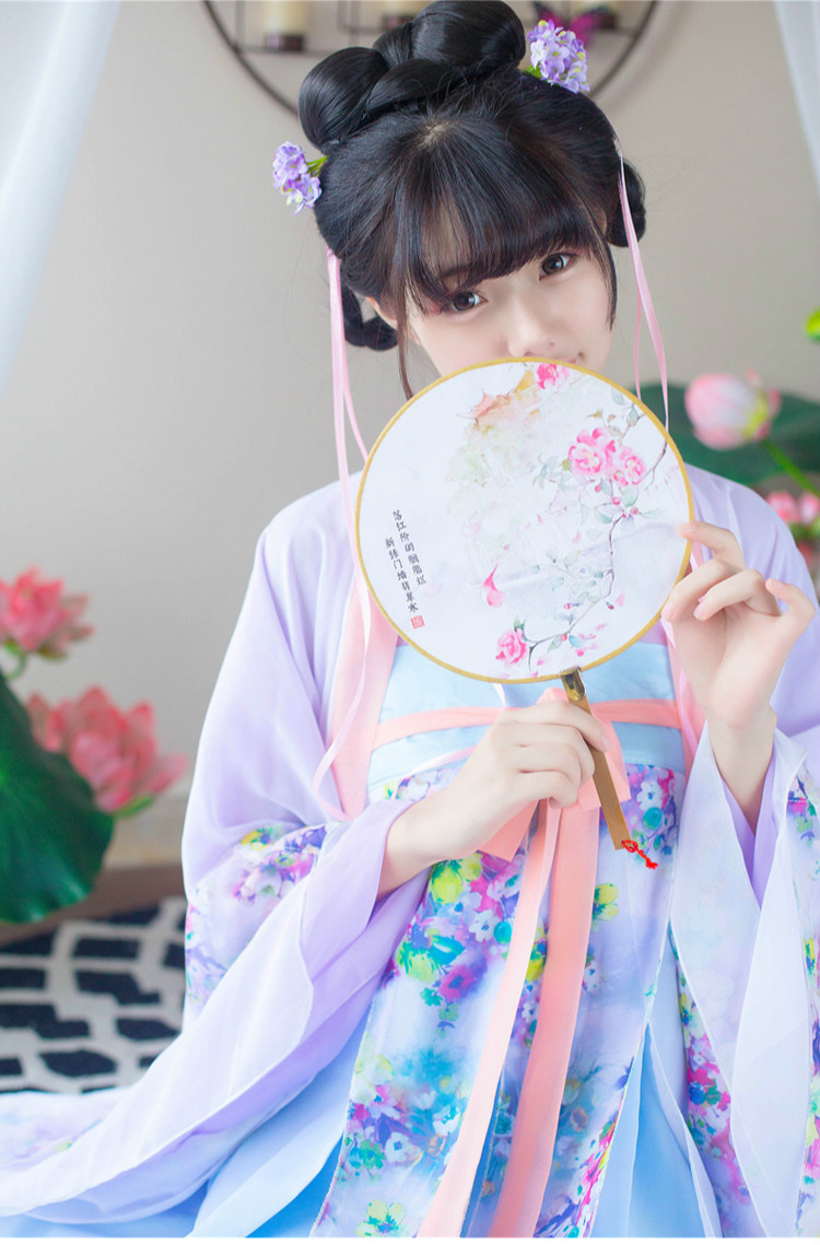 飄逸仙女齊胸襦裙漢服古裝美女圖片