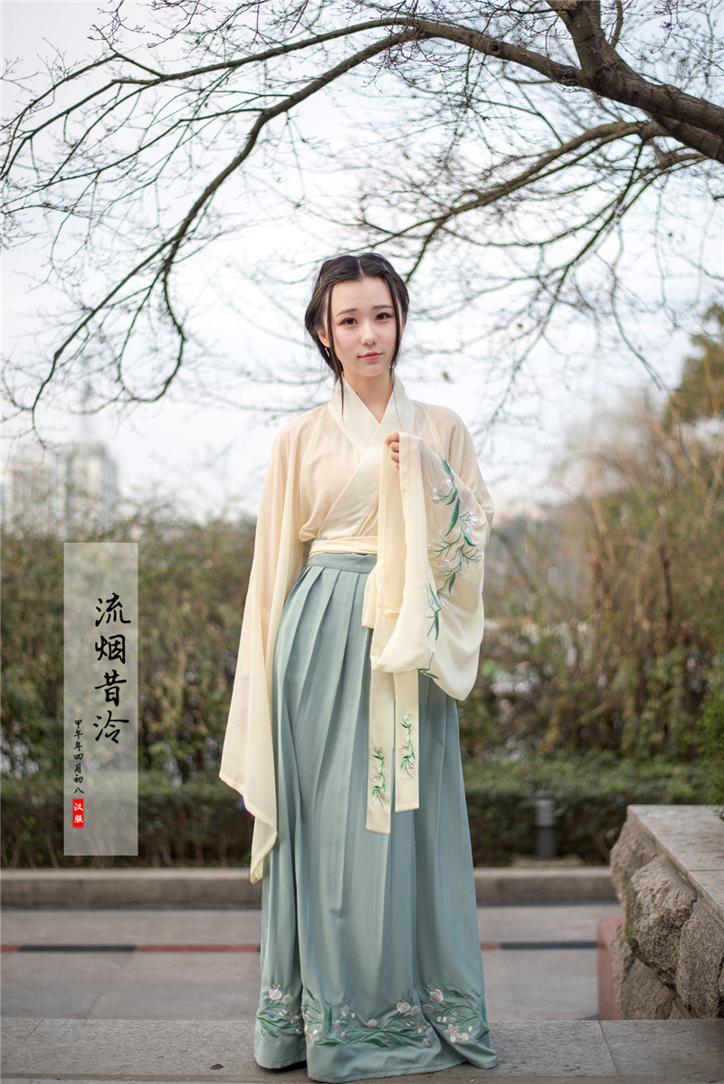 漢服女繡花曲裾正規襦裙