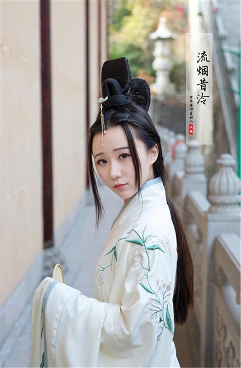 漢服女繡花曲裾正規襦裙