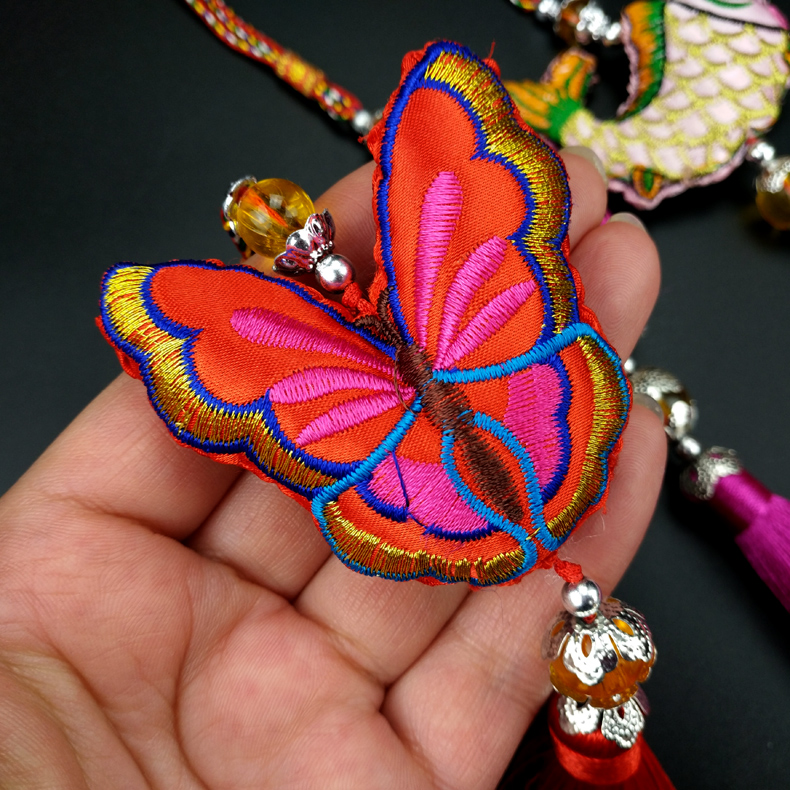 中國風刺繡紀念品繡花香包掛件
