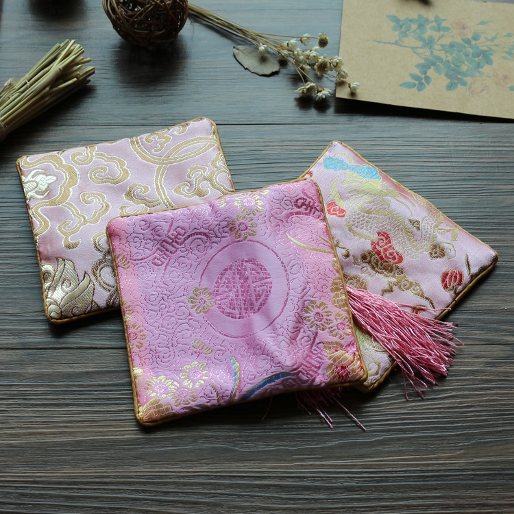 薦古典中國風刺繡荷包手工包