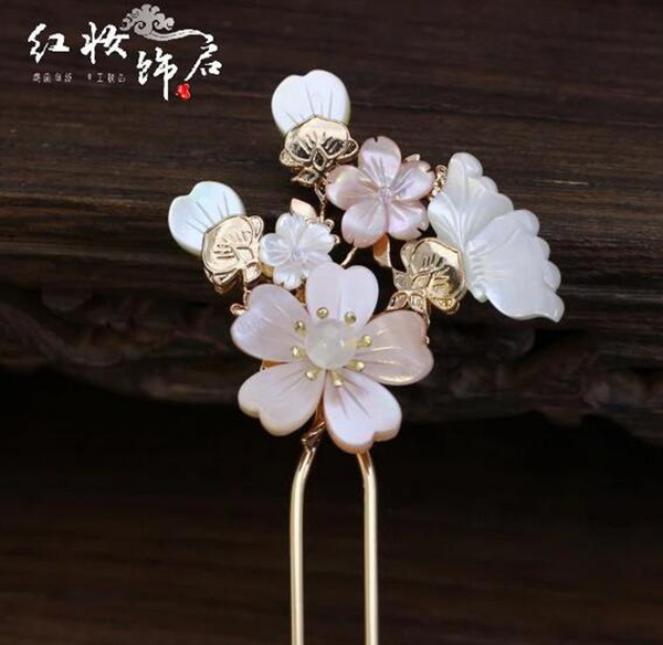小米珠漸變長(zhǎng)流蘇發(fā)簪十里桃花