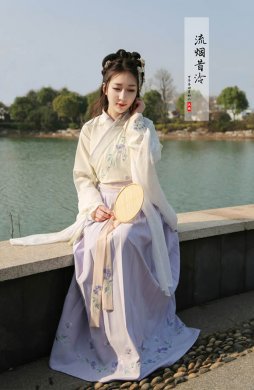 傳統漢服交領襦裙繡花半臂齊腰襦裙