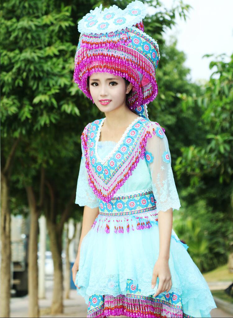 中國風(fēng)民族服裝苗族服飾