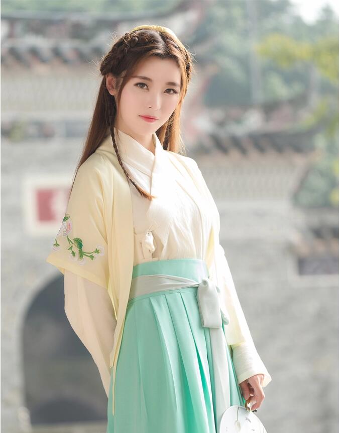 古風女繡花交領齊腰襦裙古裝圖片