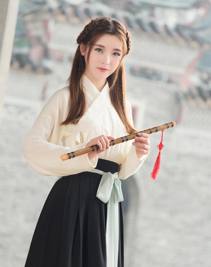 古風女繡花交領齊腰襦裙古裝圖片