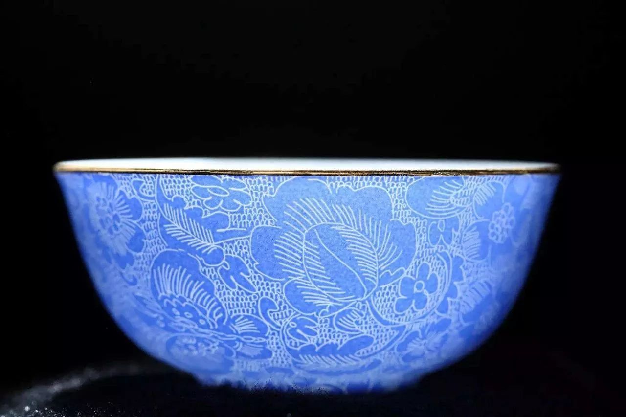 粉彩扒花工藝：細膩絕妙的陶瓷工藝！