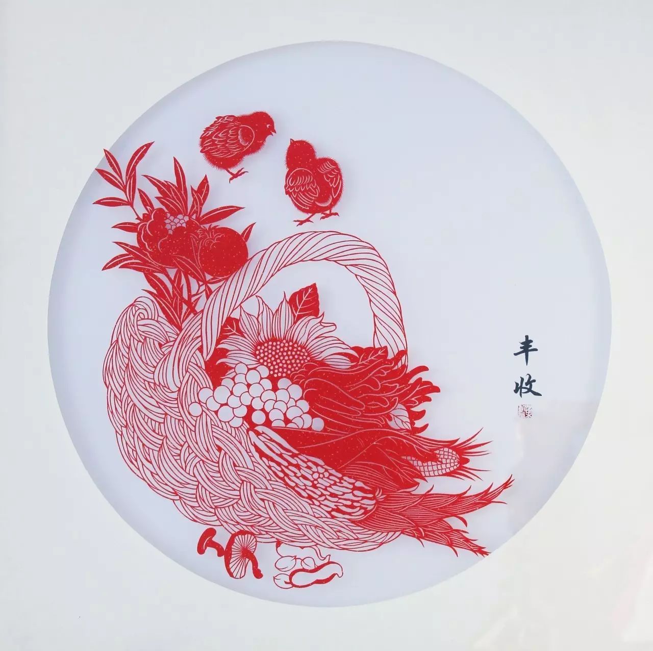 剪紙藝術作品:一次鏤空一根線條的信仰!