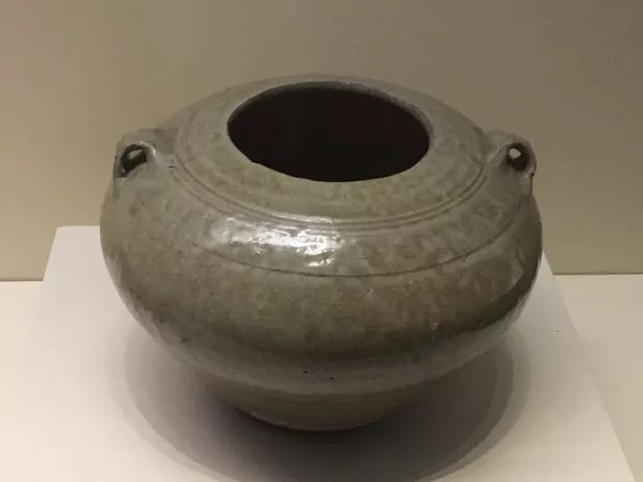 六朝青瓷：中國陶瓷史，一部青瓷史!