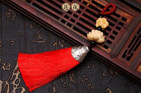 中國風(fēng)流蘇木雕，年年有余細(xì)膩木雕