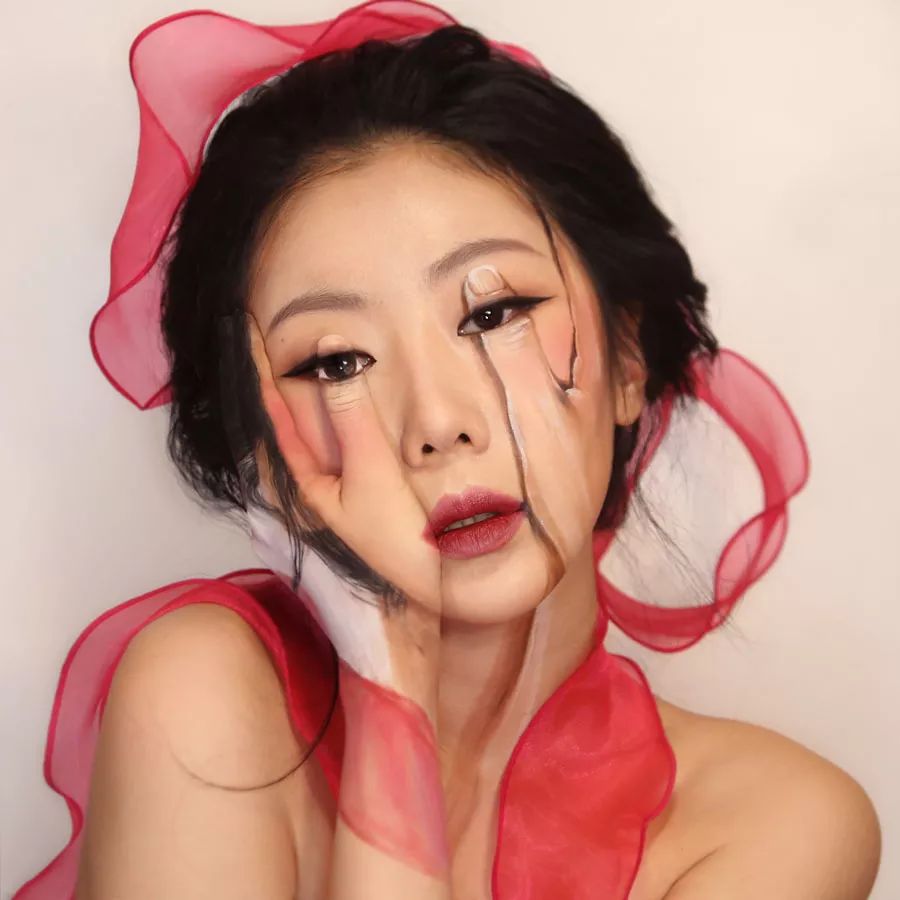 人體彩繪藝術：在皮膚上畫畫，美爆了!
