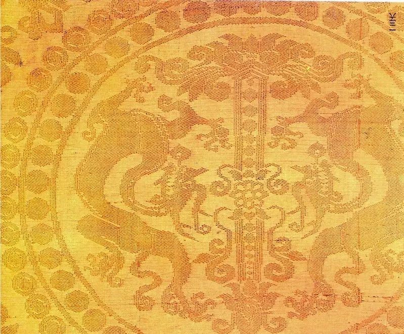 最華麗的傳統花布，《源氏物語》的中國絲織品