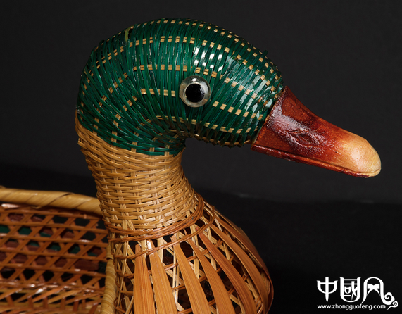 美觀精致的竹編動物造型藝術品
