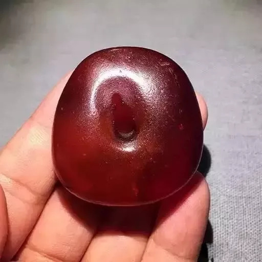 解析老蜜蠟的蠟質大全，帶你全面了解蜜蠟種類