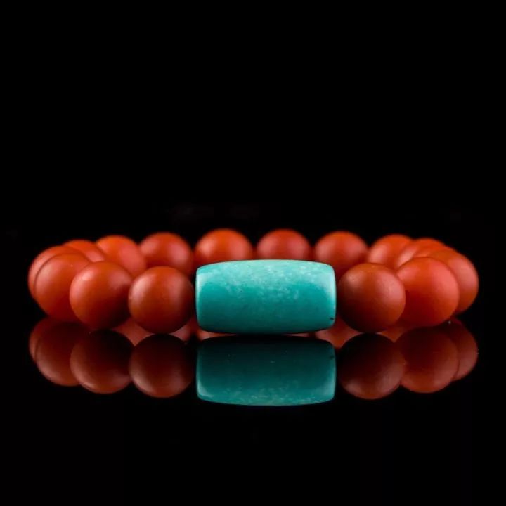 迷戀的紅，南紅手串之美！