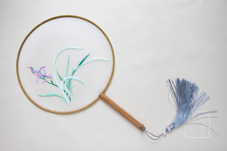 精美蘭花刺繡古風團扇，古典繡花工藝扇子