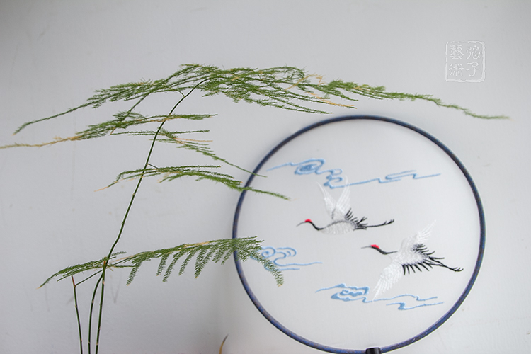 福壽雙鶴刺繡團扇，典雅韻味刺繡工藝扇子
