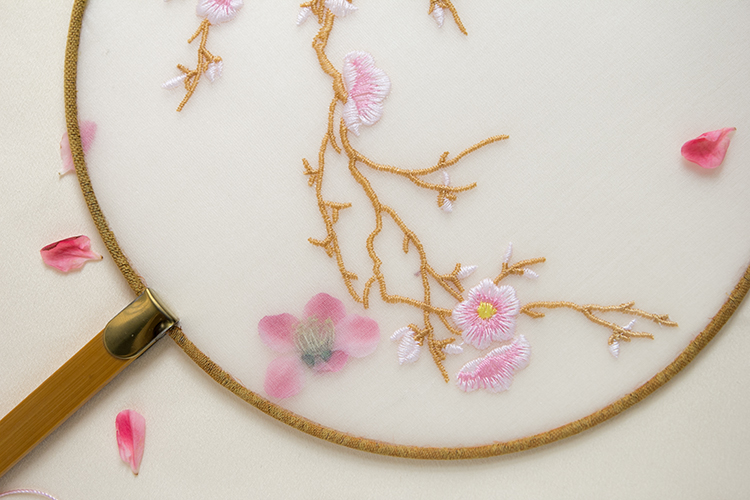清新桃花刺繡團扇，粉色韻味繡花宮扇工藝扇子