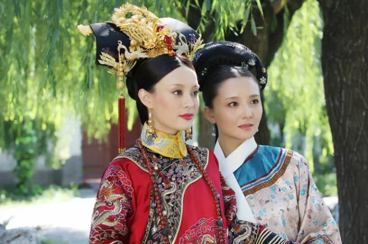 淺析手串發展史：朝珠108顆為什么要用彩珠相間