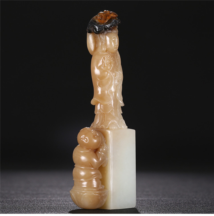 童子拜觀音白玉印章，立體圓雕和田玉手把件
