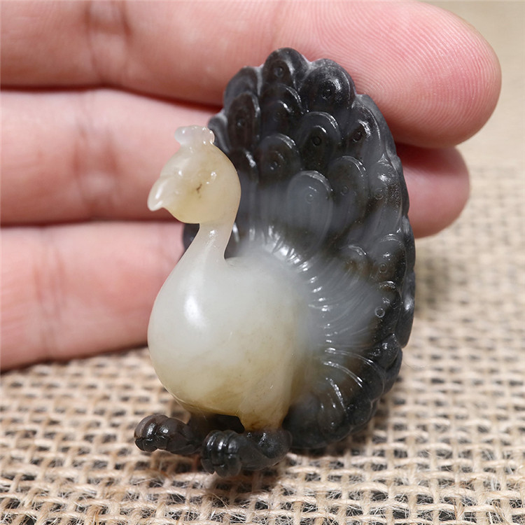 天然和田玉孔雀吊墜，白玉籽料掛件項鏈