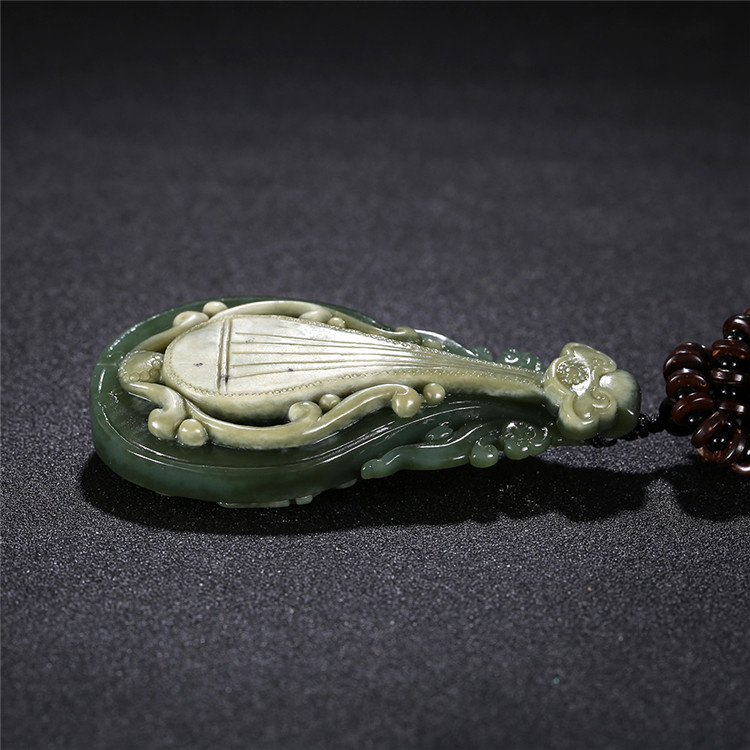精美琵琶如意和田碧玉項鏈，天然玉石掛墜