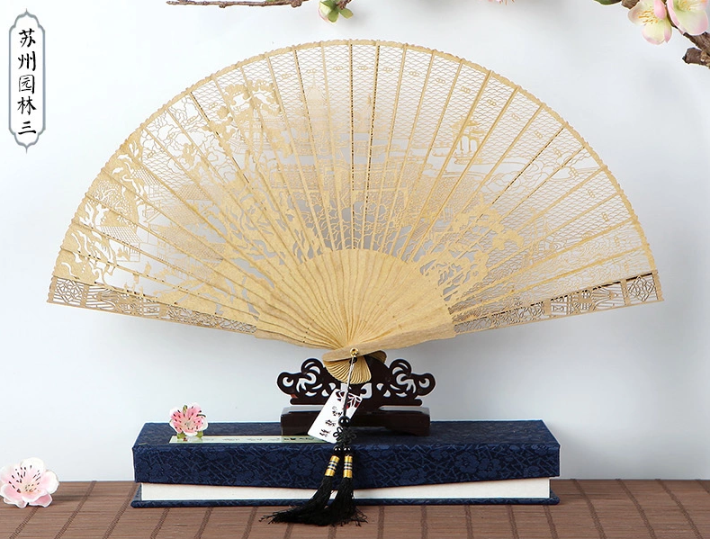 中國風鏤空雕花古風工藝香木折扇