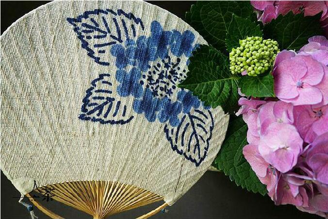 中國風復古刺繡和風扇