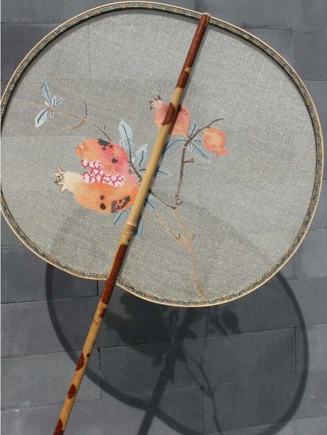中國風湘妃竹柄緙絲宮扇