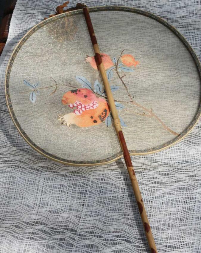 中國風湘妃竹柄緙絲宮扇