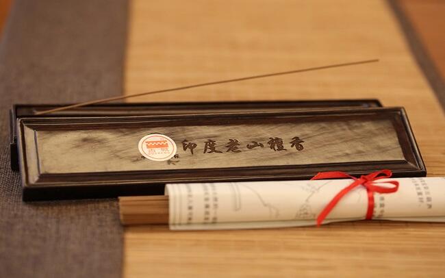 中國(guó)風(fēng)紅木盒，印度老山檀香