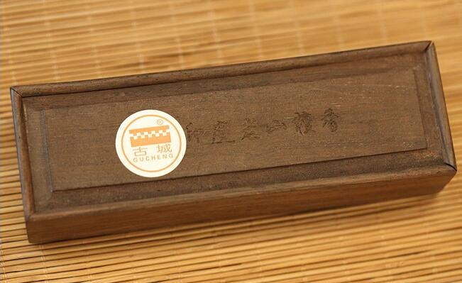 中國(guó)風(fēng)紅木盒，印度老山檀香