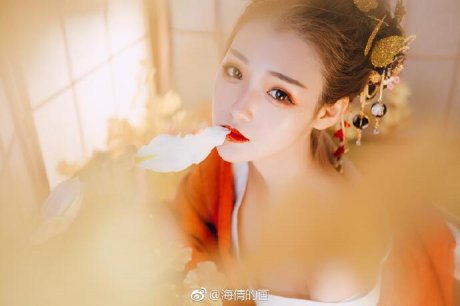 日式和服風古裝攝影，好美麗的紅衣小姐姐