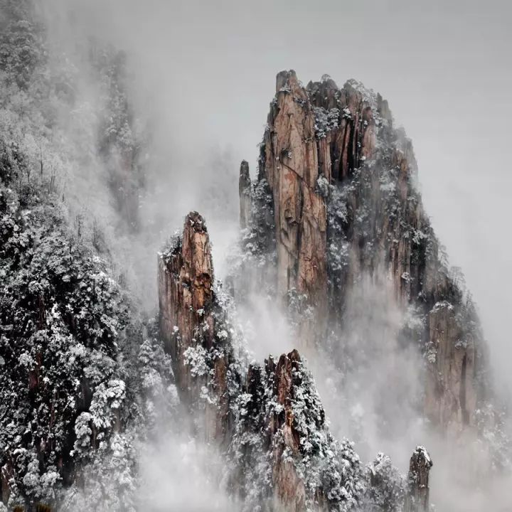 雪后黃山風景宛如人間仙境,舞一曲雪中霓裳羽